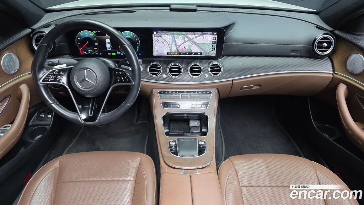 Mercedes-Benz E-Class — фото 10