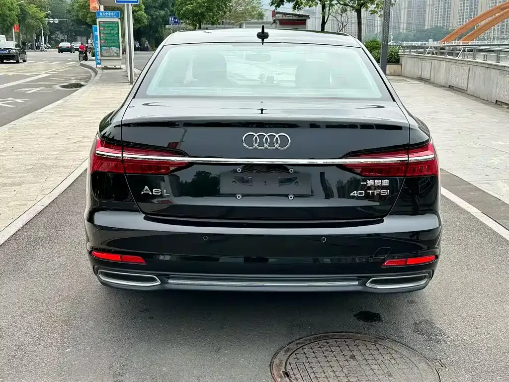 Audi A6L — фото 2