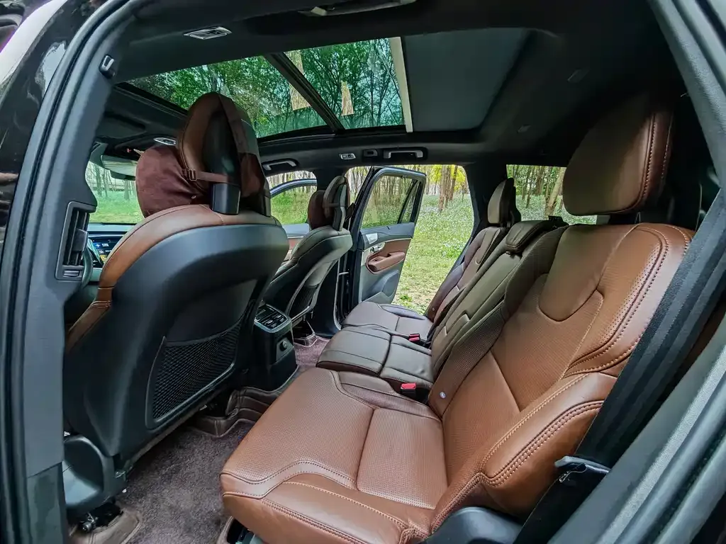 Volvo XC90 PHEV 2022 из CN, фото 9