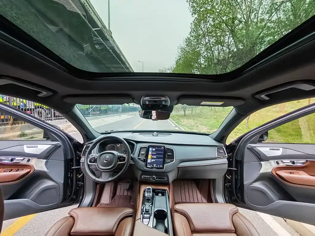 Volvo XC90 PHEV 2022 из CN, фото 6