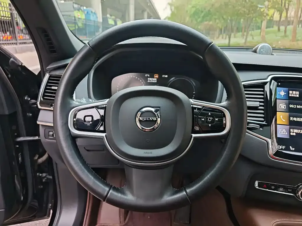 Volvo XC90 PHEV 2022 из CN, фото 3