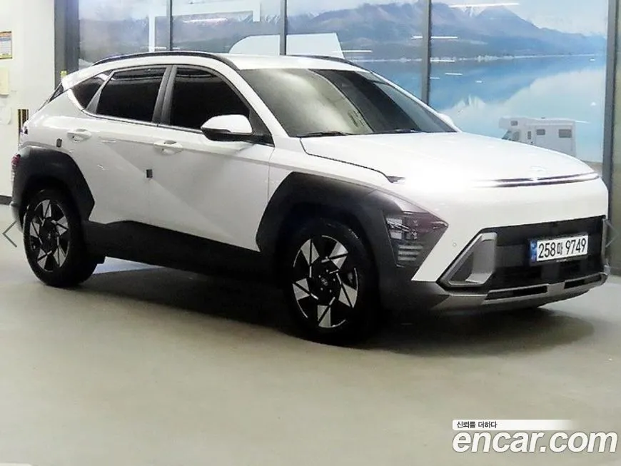 Hyundai Kona — фото 1
