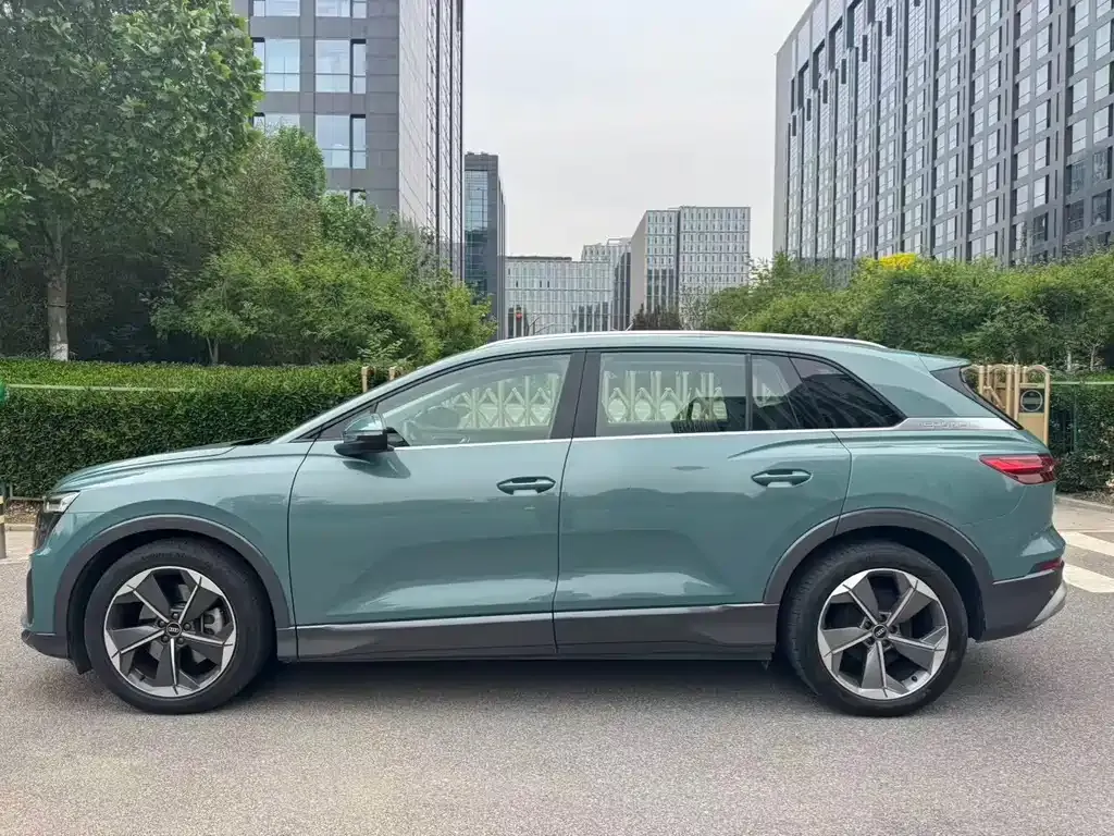 Audi Q5 e-tron 2023 из CN, фото 10