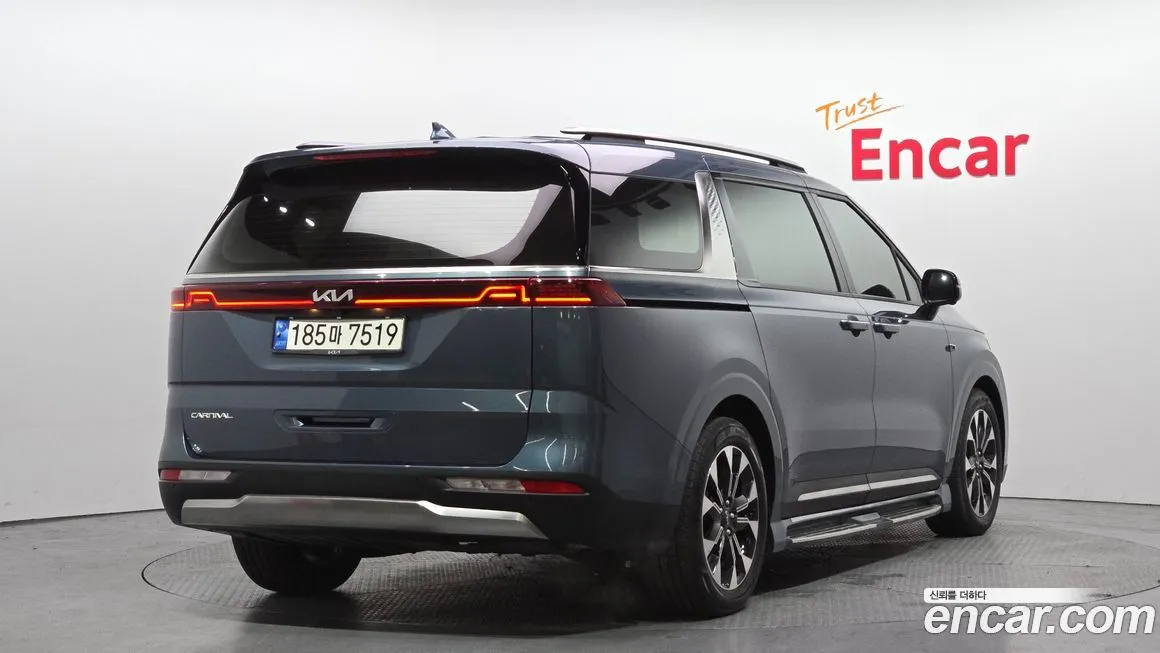 Kia Carnival 2023 из KR, фото 2