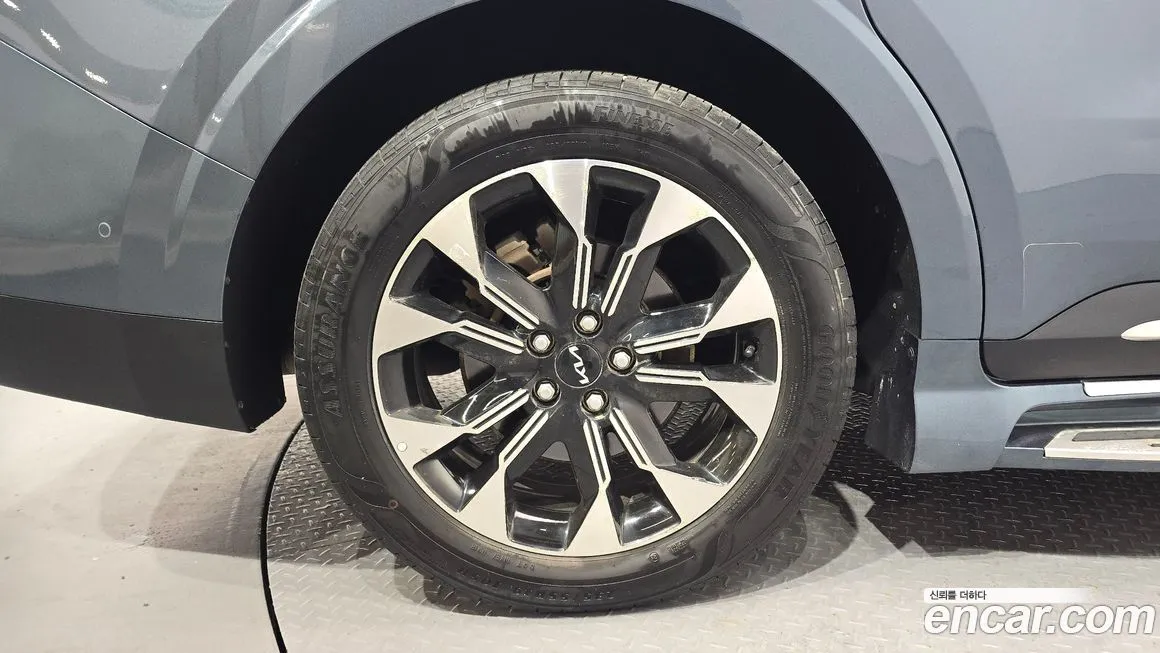 Kia Carnival 2023 из KR, фото 5