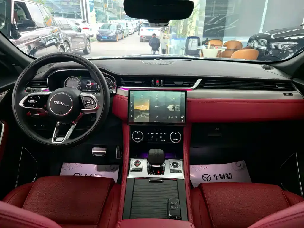 Jaguar F-PACE 2023 из CN, фото 3