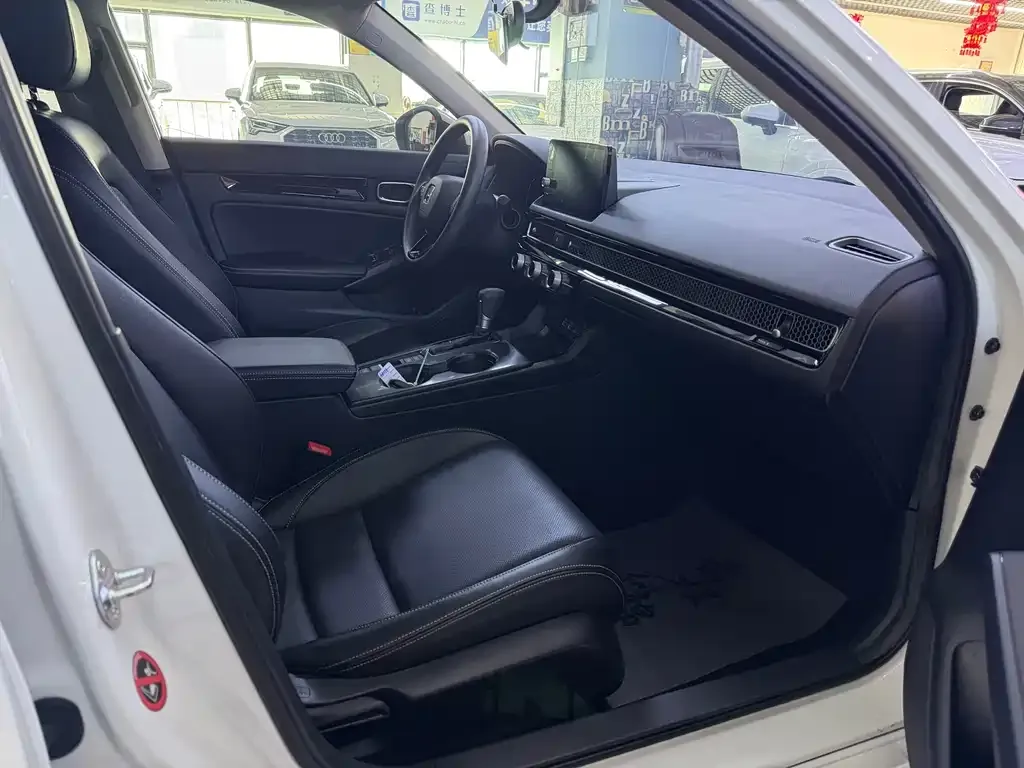 Honda Civic 2022 из CN, фото 2