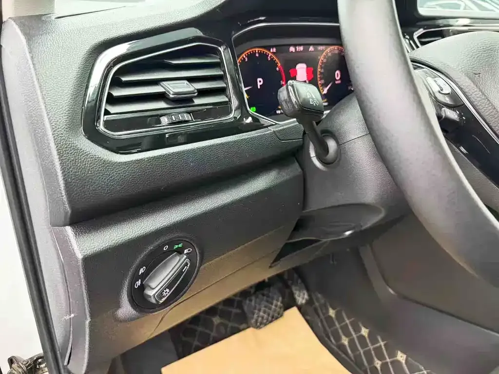 Volkswagen T-Roc 2022 из CN, фото 5