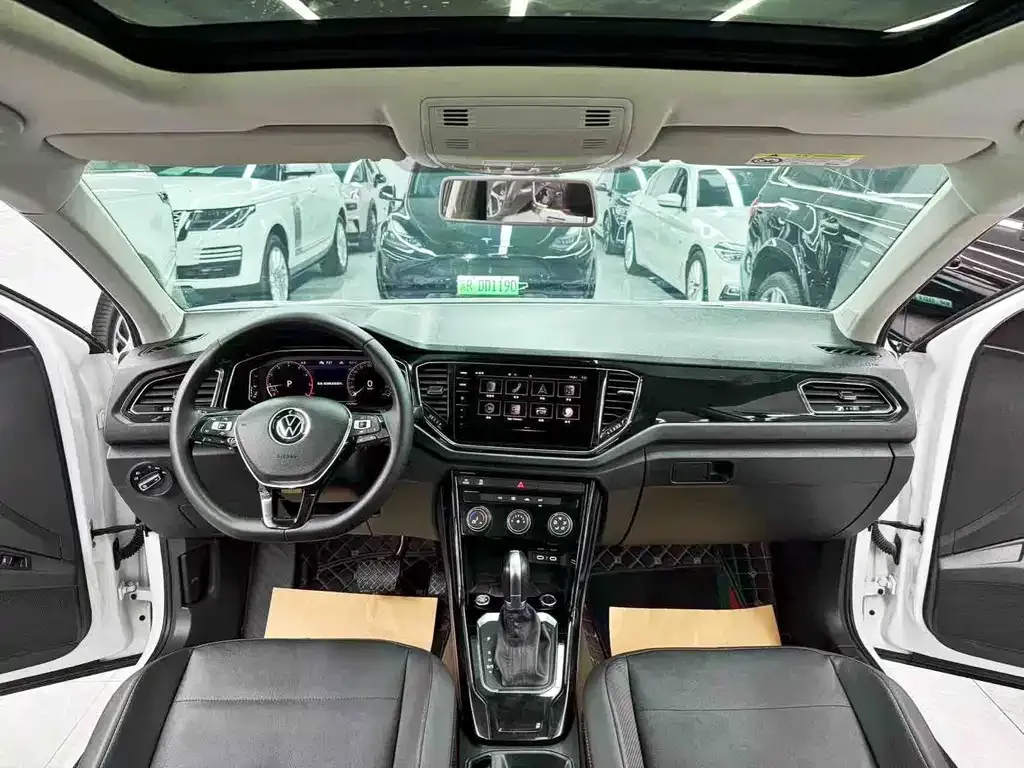 Volkswagen T-Roc 2022 из CN, фото 7