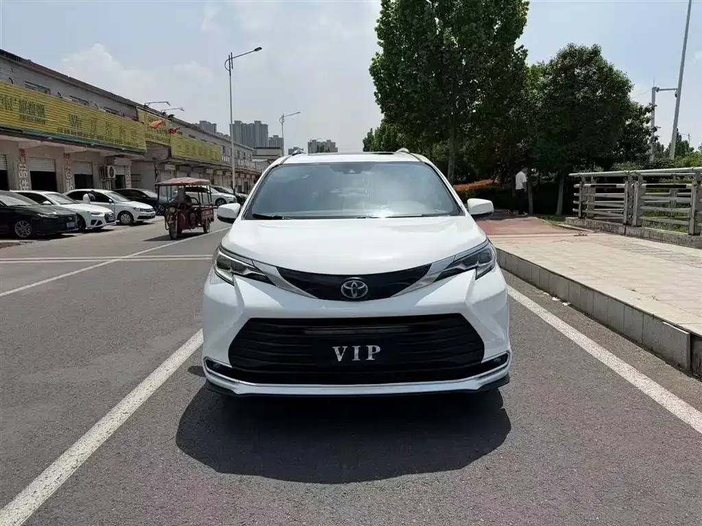 Toyota Sienna 2022 из CN, фото 7