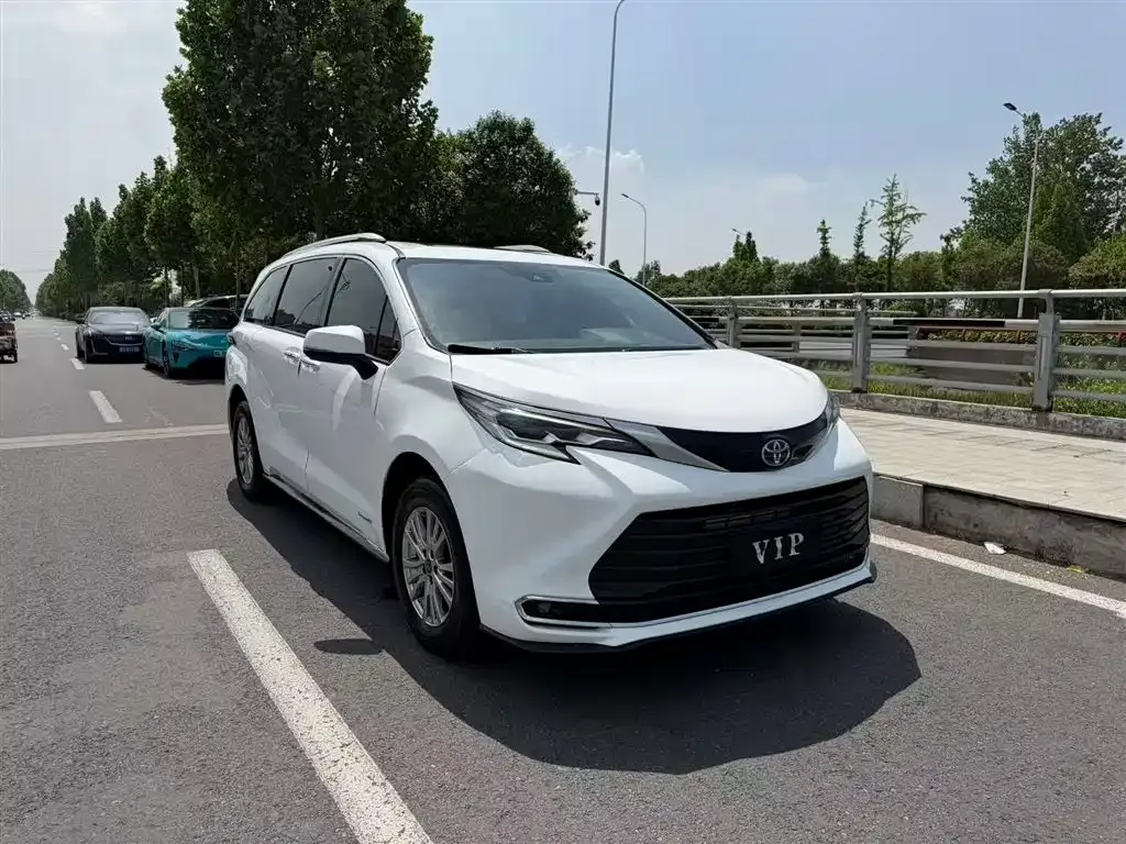 Toyota Sienna 2022 из CN, фото 8