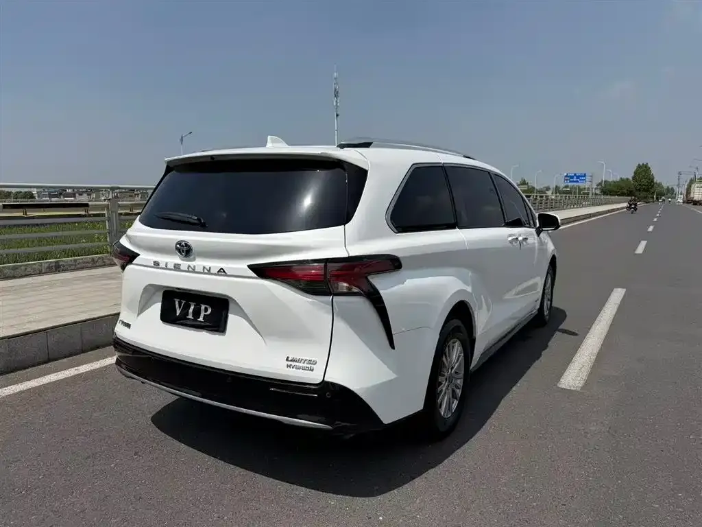 Toyota Sienna 2022 из CN, фото 9