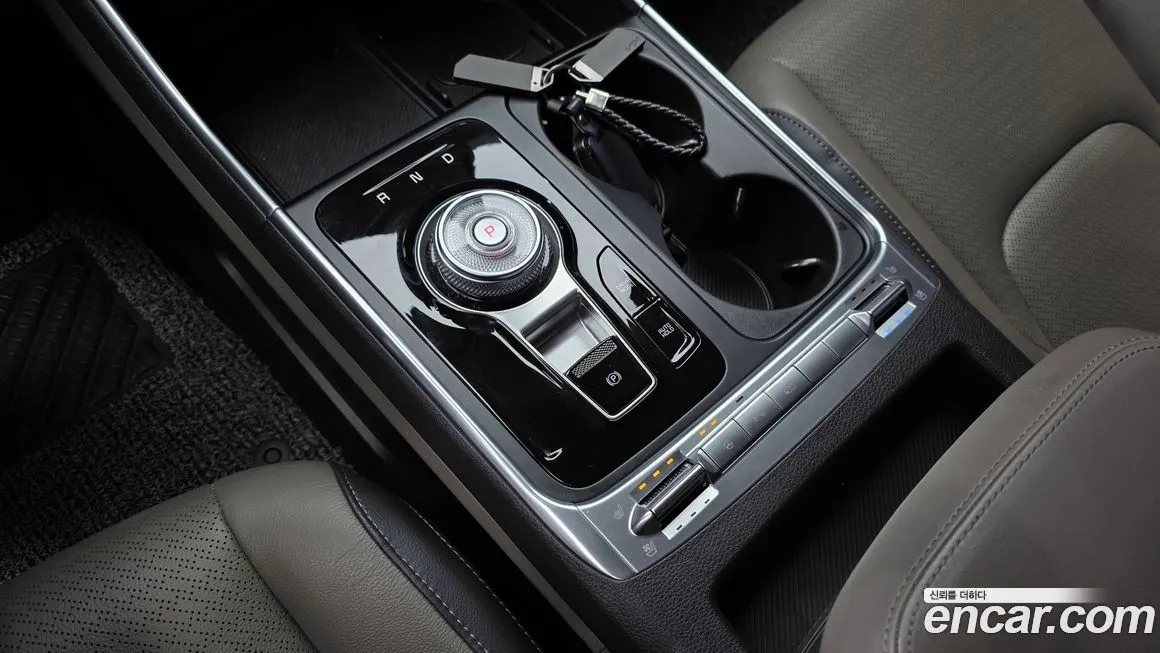 Kia Carnival — фото 10