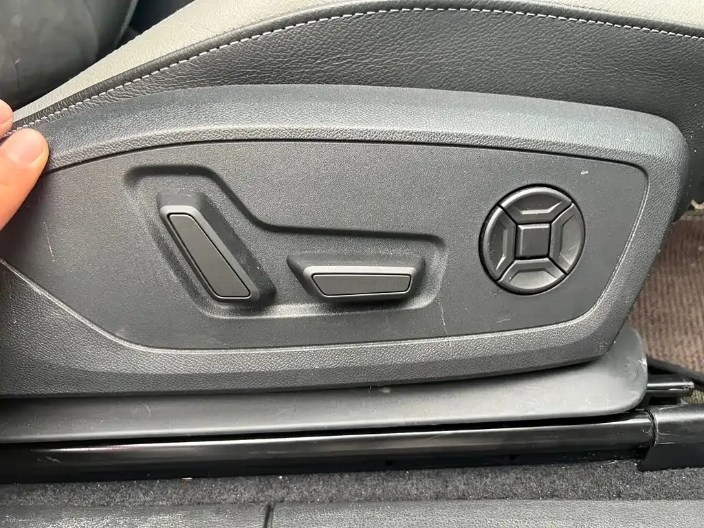 Audi Q3 — фото 9