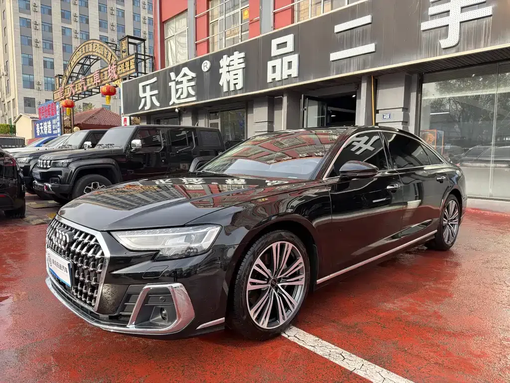 Audi A8 — фото 9