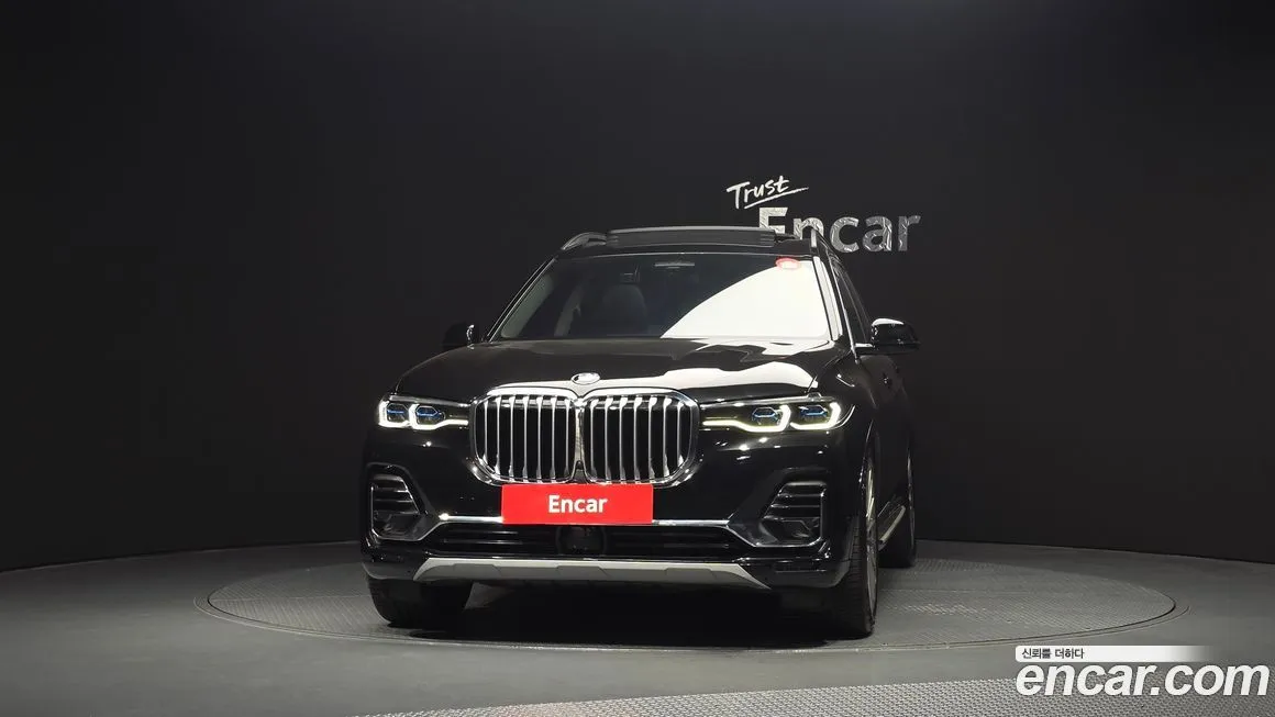 BMW X7 — фото 1
