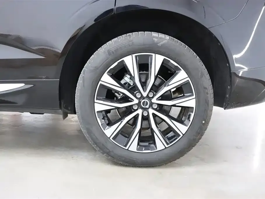 Volvo XC60 2024 из CN, фото 5