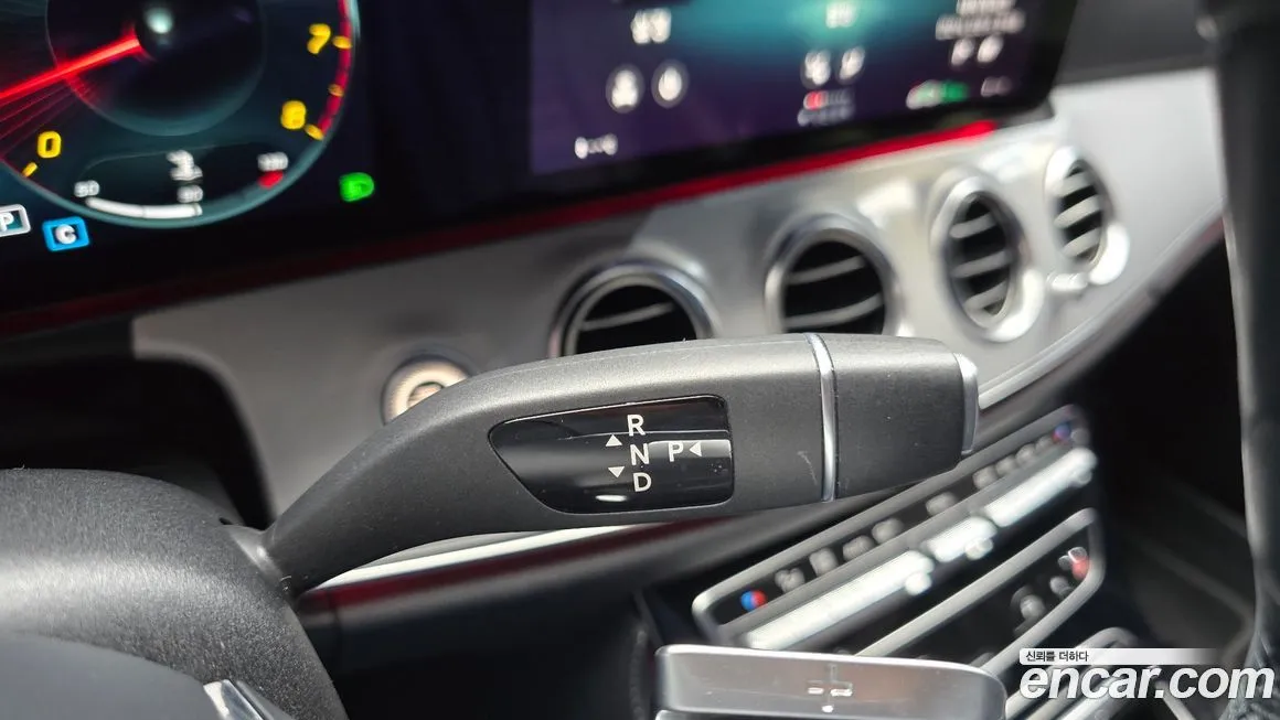Mercedes-Benz E-Class 2021 из KR, фото 2