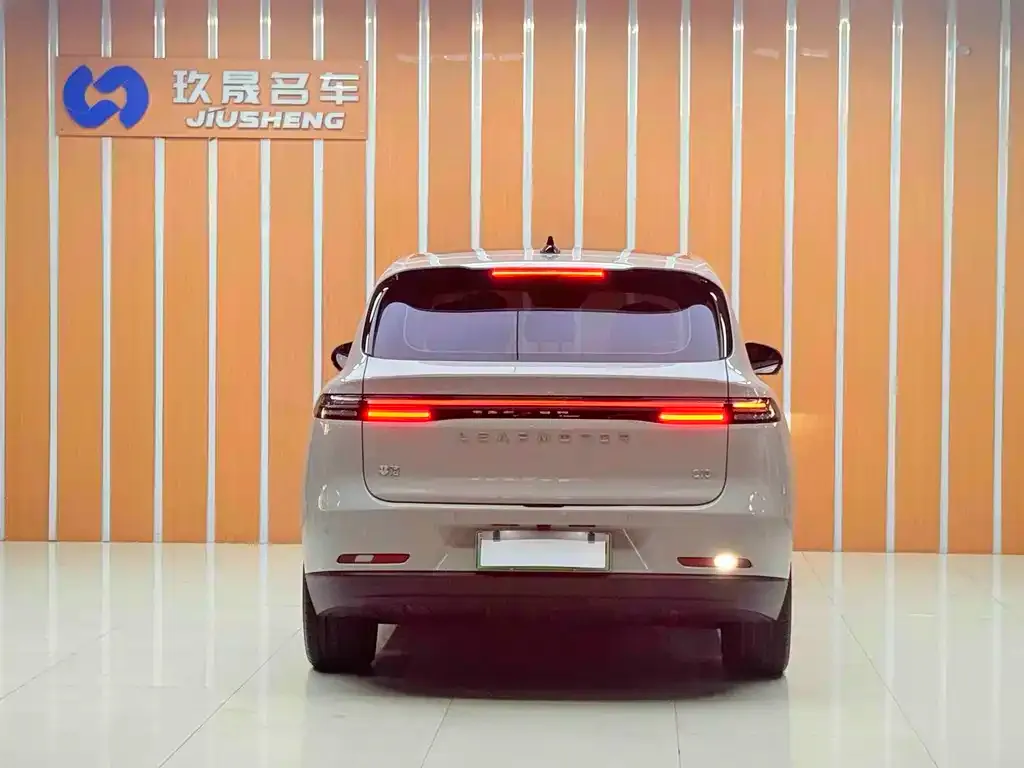 Leapmotor C10 — фото 10