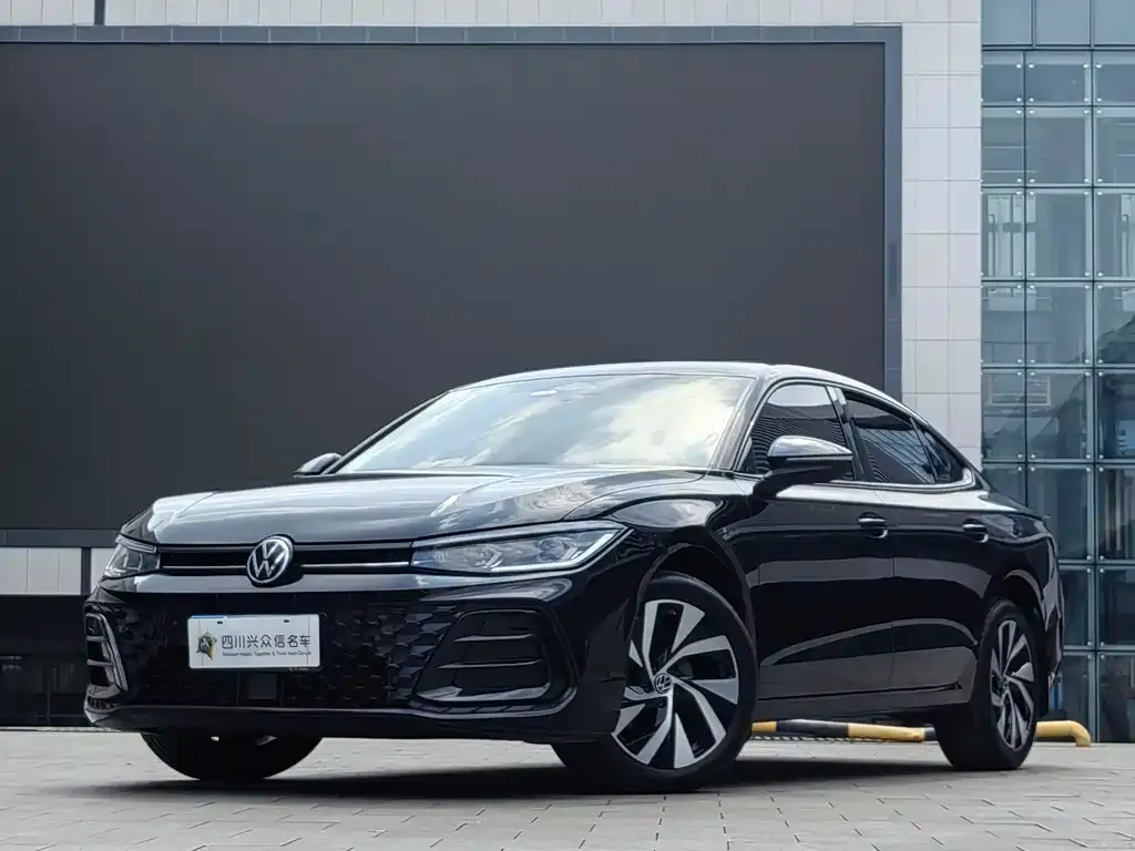 Volkswagen Passat — фото 1