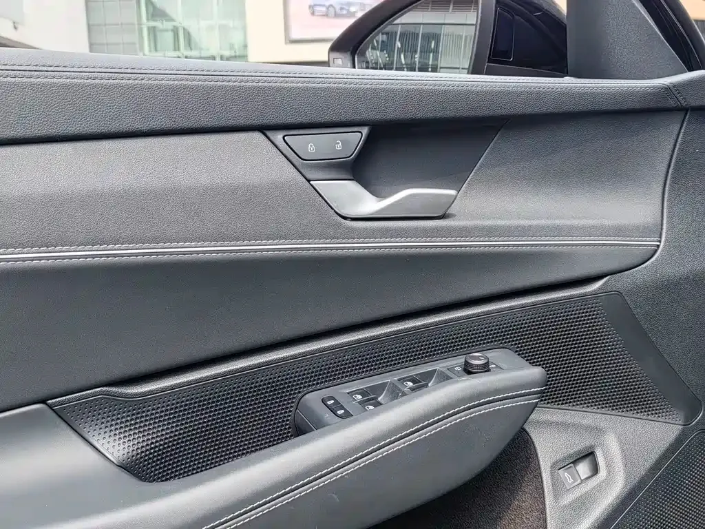 Volkswagen Passat — фото 8