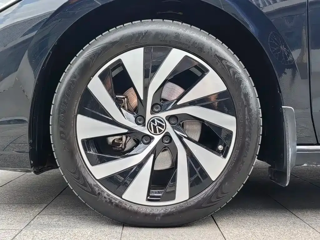 Volkswagen Passat — фото 9
