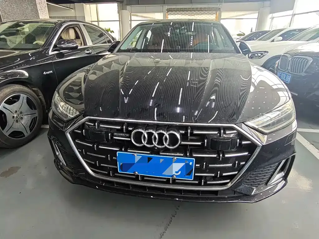 Audi A7L 2024 из CN, фото 9
