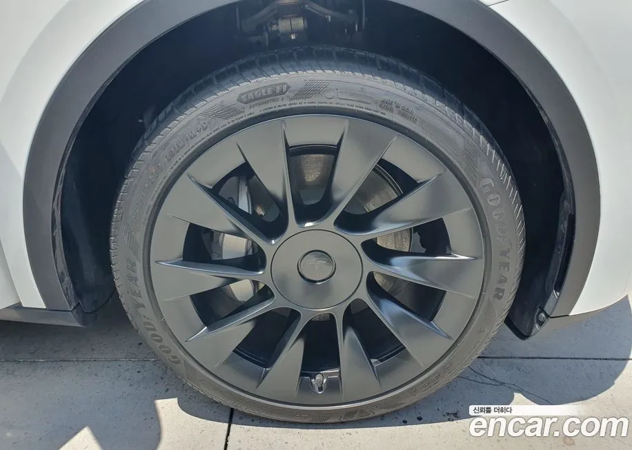 Tesla Model Y 2024 из KR, фото 6