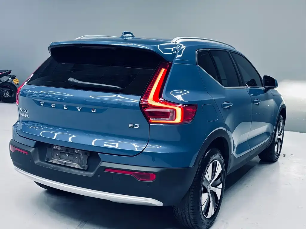 Volvo XC40 2023 из CN, фото 5
