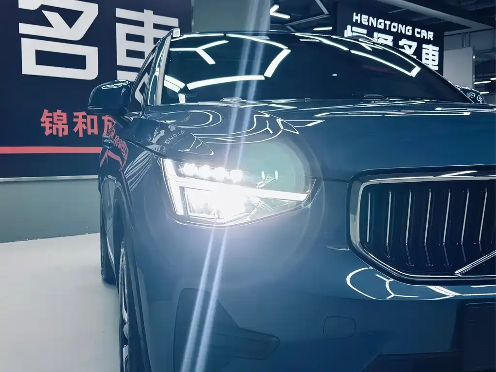 Volvo XC40 2023 из CN, фото 4