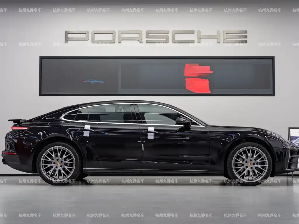 Porsche Panamera 2025 из CN, фото 4