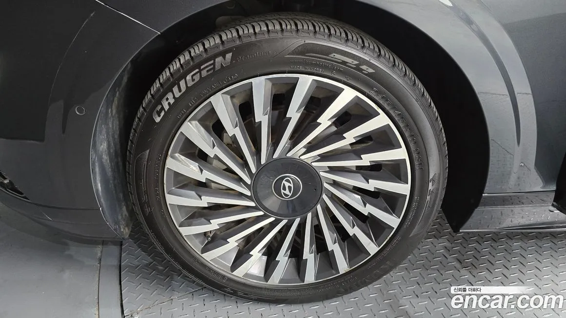Hyundai Grandeur 2023 из KR, фото 3