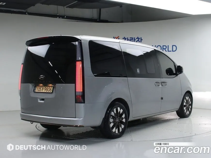 Hyundai Staria 2023 из KR, фото 2