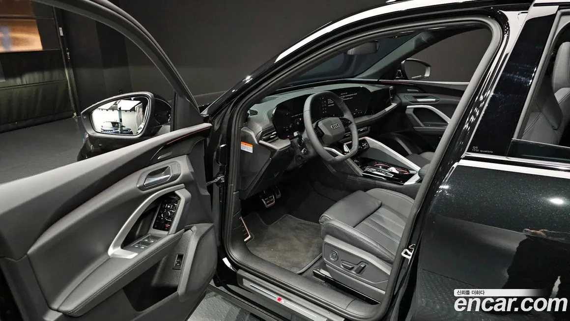 Audi Q5 2025 из KR, фото 6