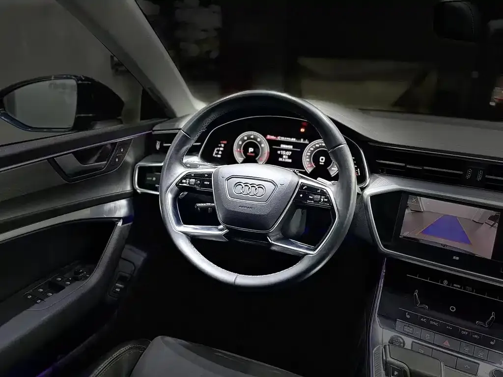 Audi A7L 2022 из CN, фото 4