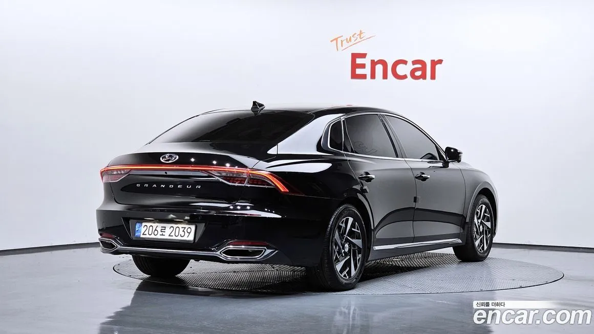 Hyundai Grandeur 2022 из KR, фото 9