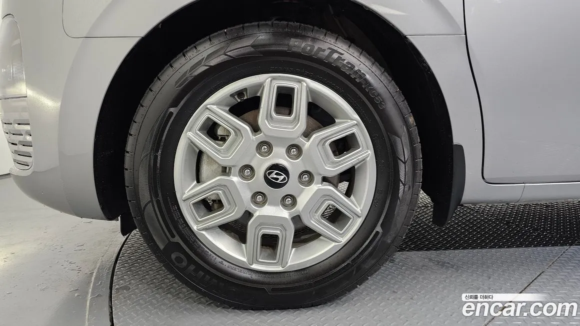 Hyundai Staria 2025 из KR, фото 10