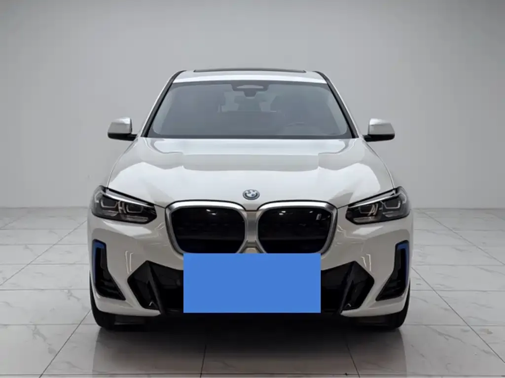 BMW iX3 — фото 10