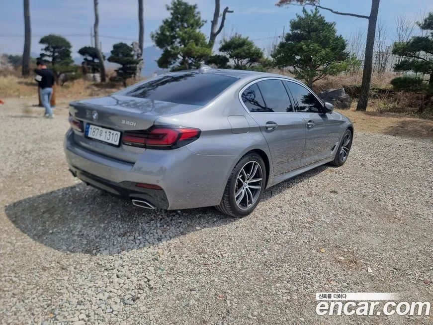 BMW 5-Series 2023 из KR, фото 4