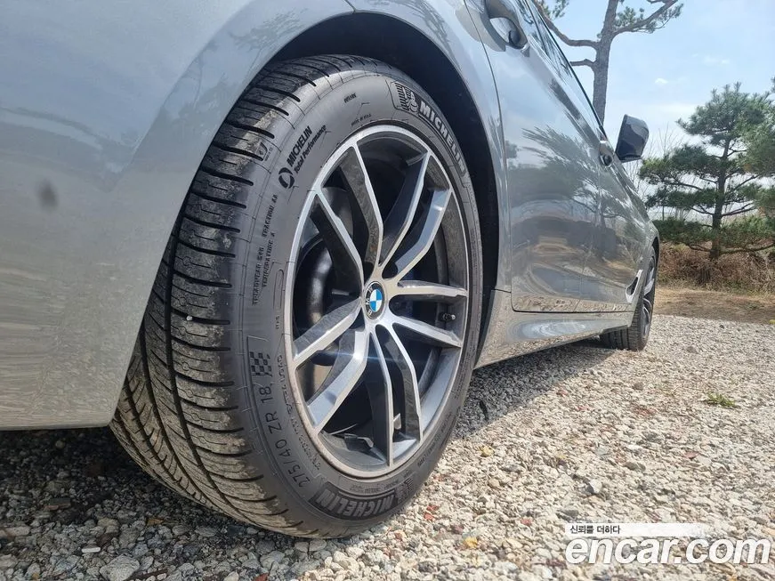 BMW 5-Series 2023 из KR, фото 10
