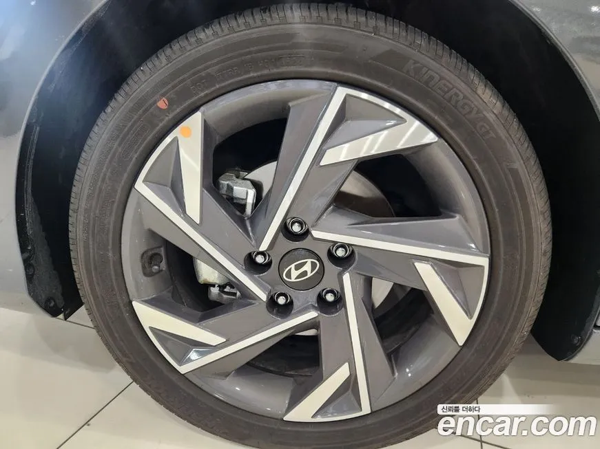 Hyundai AVANTE — фото 2