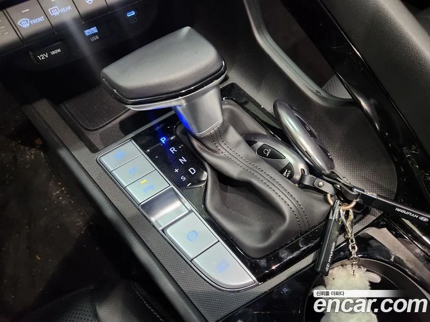 Hyundai AVANTE — фото 3