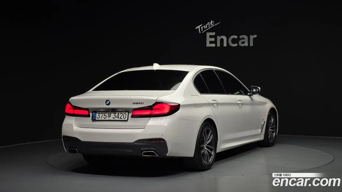BMW 5-Series 2021 из KR, фото 3