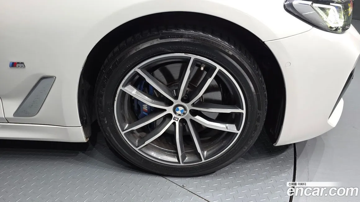 BMW 5-Series 2021 из KR, фото 4