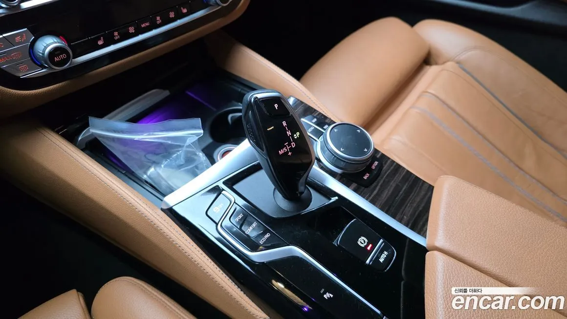 BMW 5-Series 2021 из KR, фото 9