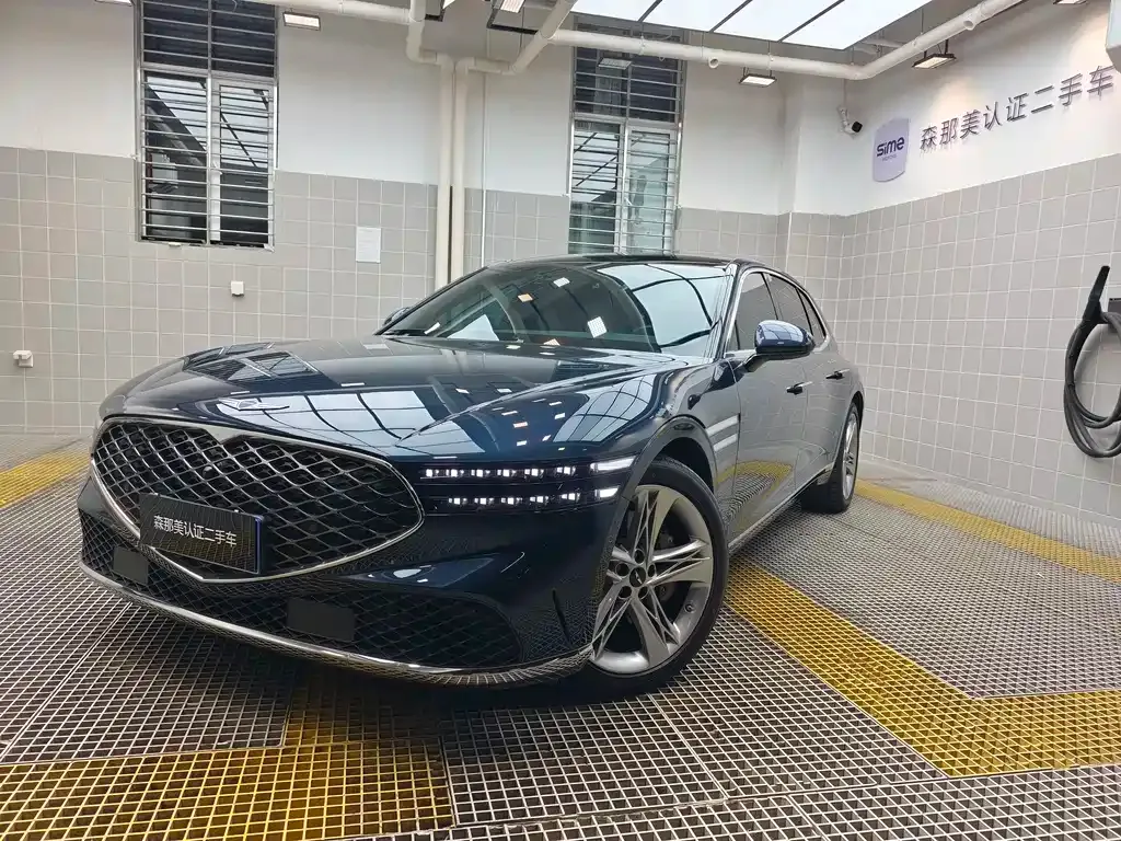 Genesis G90 — фото 1
