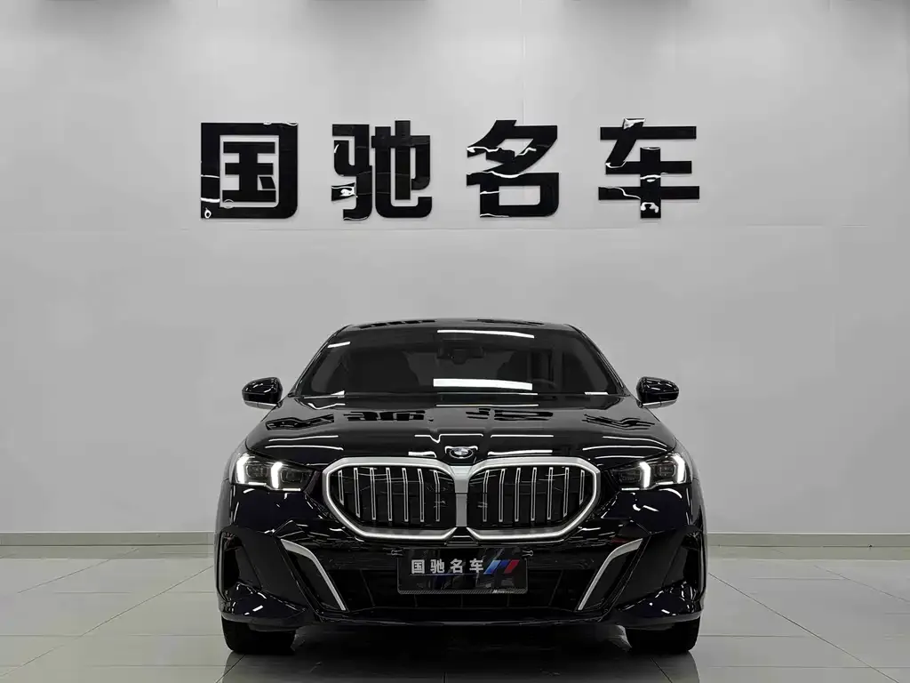 BMW 5 Series — фото 2