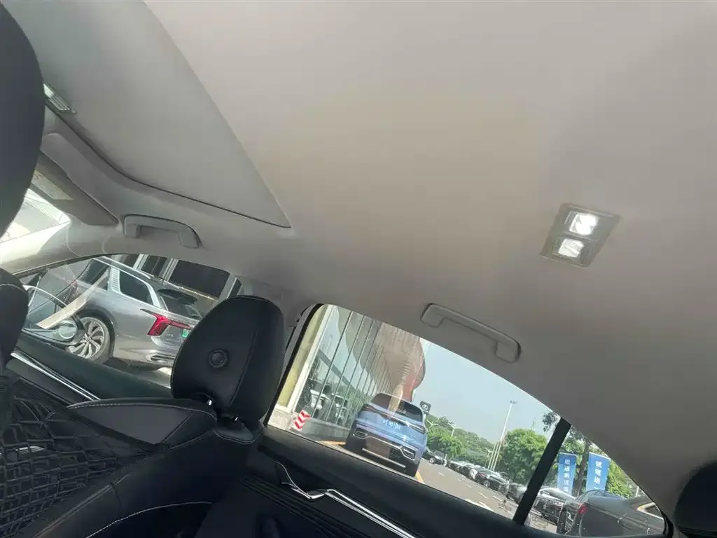 Skoda Octavia 2022 из CN, фото 4