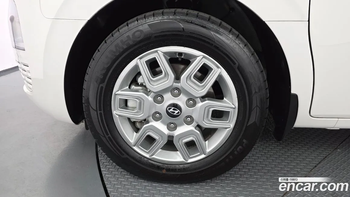 Hyundai Staria 2025 из KR, фото 9