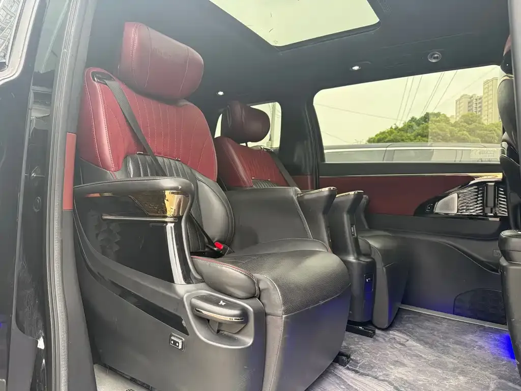 GAC Motor Trumpchi M8 — фото 3